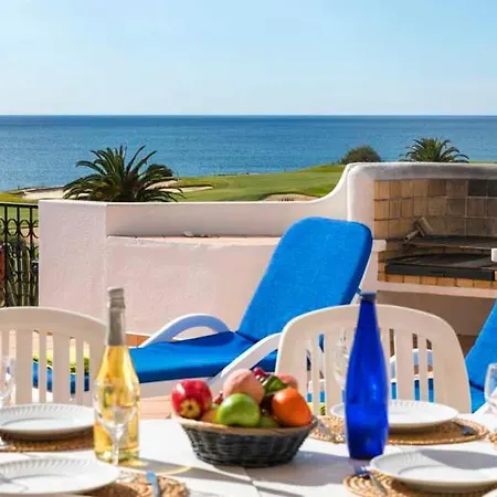 Sleeps 6 Pool Air Con Wifi